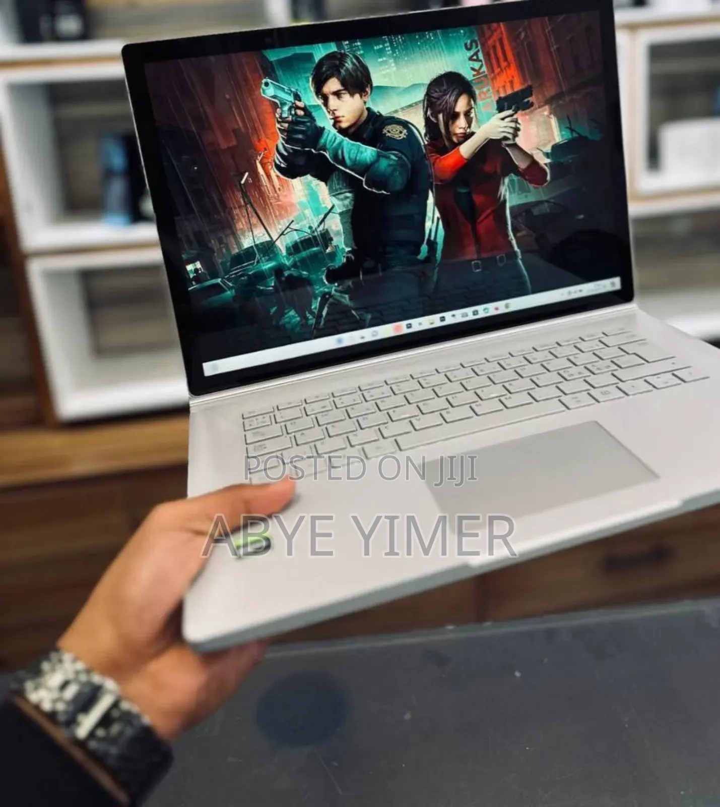 New Laptop Microsoft Surface Book 2 16GB Intel Core I7 SSD 256GB