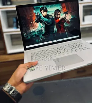 New Laptop Microsoft Surface Book 2 16GB Intel Core I7 SSD 256GB