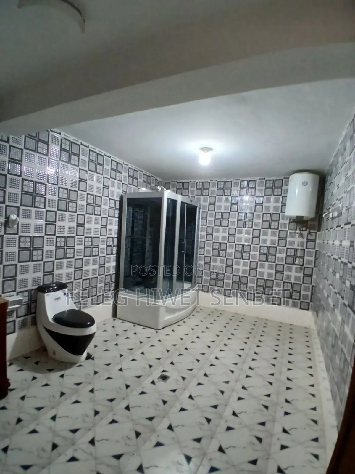 Furnished 5bdrm House in አአ, Bole for sale