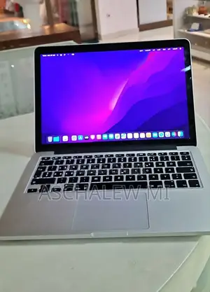 New Laptop Apple MacBook Pro 2015 8GB Intel Core I5 SSD 256GB