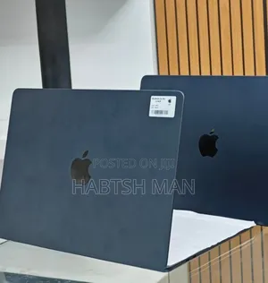 New Laptop Apple MacBook Air 2025 M4 13-Inch 16GB Apple M4 SSD 256GB