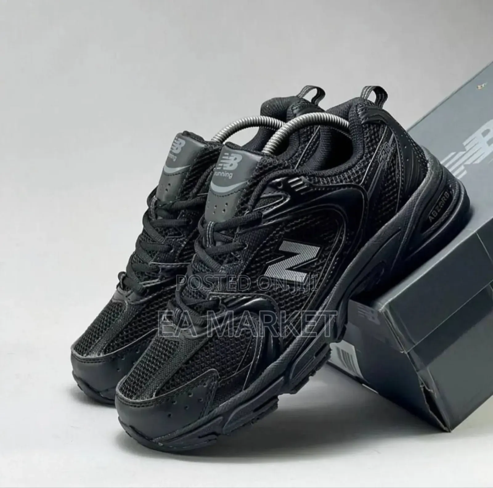 New Balance 530