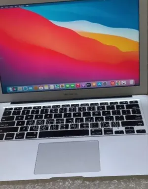 New Laptop Apple MacBook Air 2017 8GB Intel Core i5 SSD 128GB
