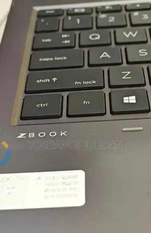 New Laptop HP ZBook Firefly 15 G7 16GB Intel Core I7 SSD 512GB