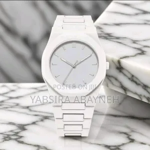 1 Piece Men's and Women's White and Black Can Be Wore in Everywhere