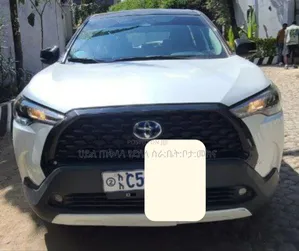 Toyota Corolla Cross Hybrid 2023 Off white