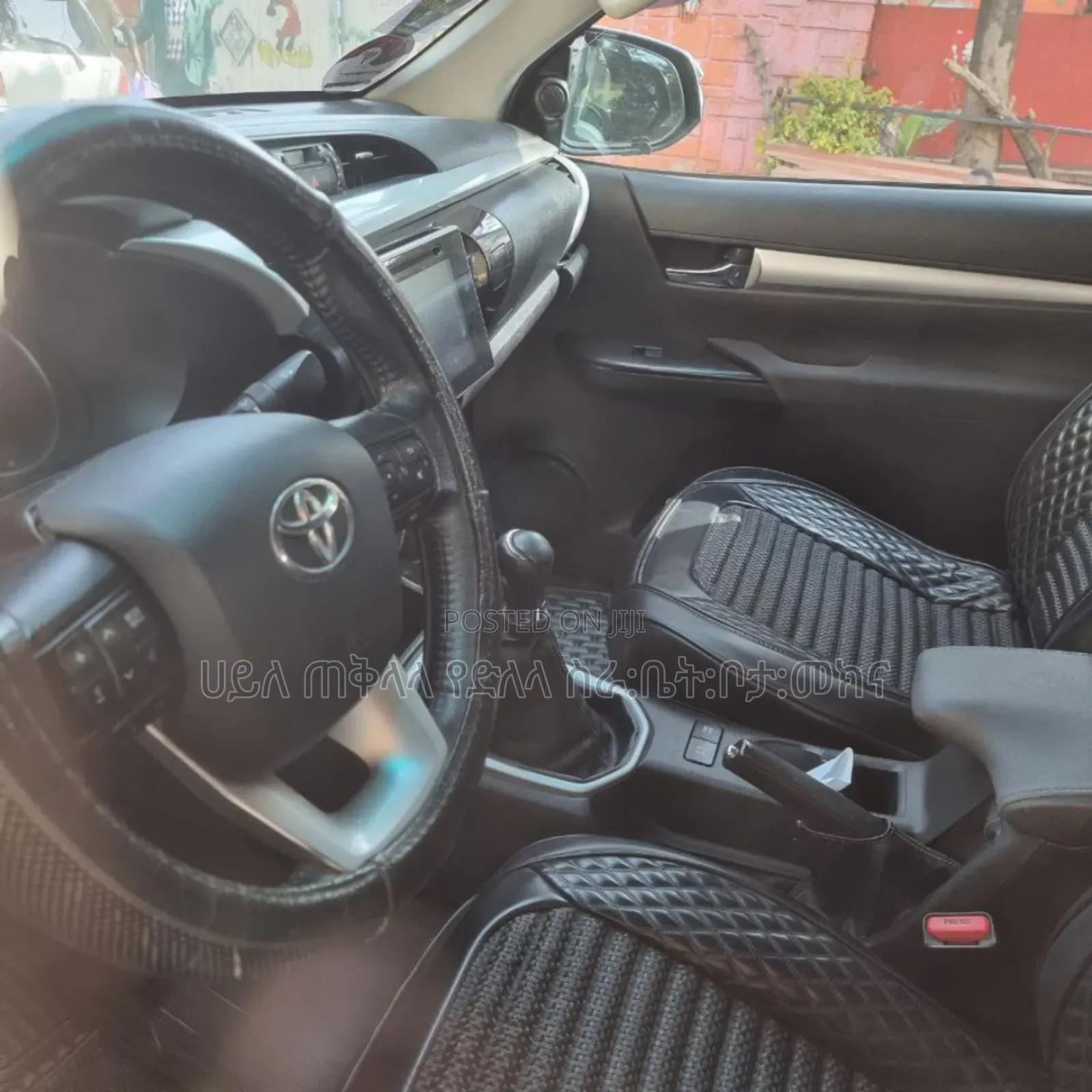 Toyota Hilux 2020 Pearl