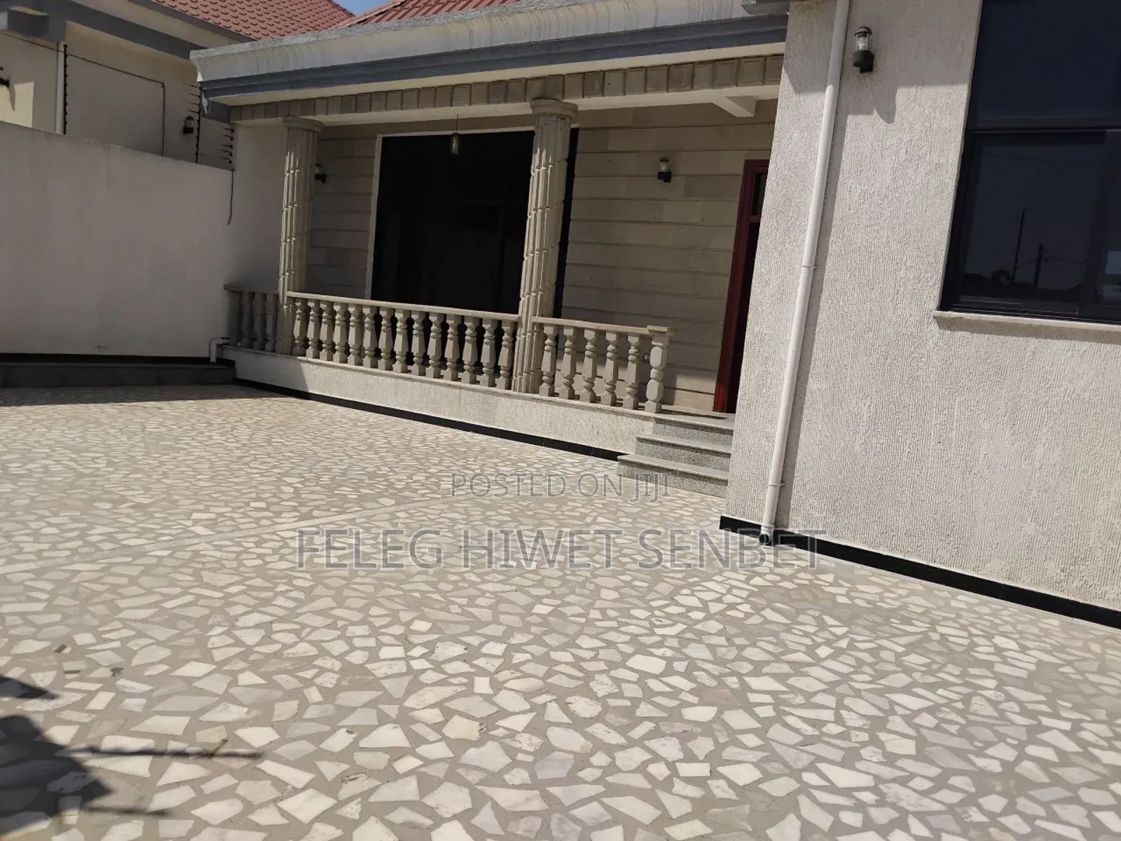 Furnished 5bdrm Villa in አአ, Bole for sale