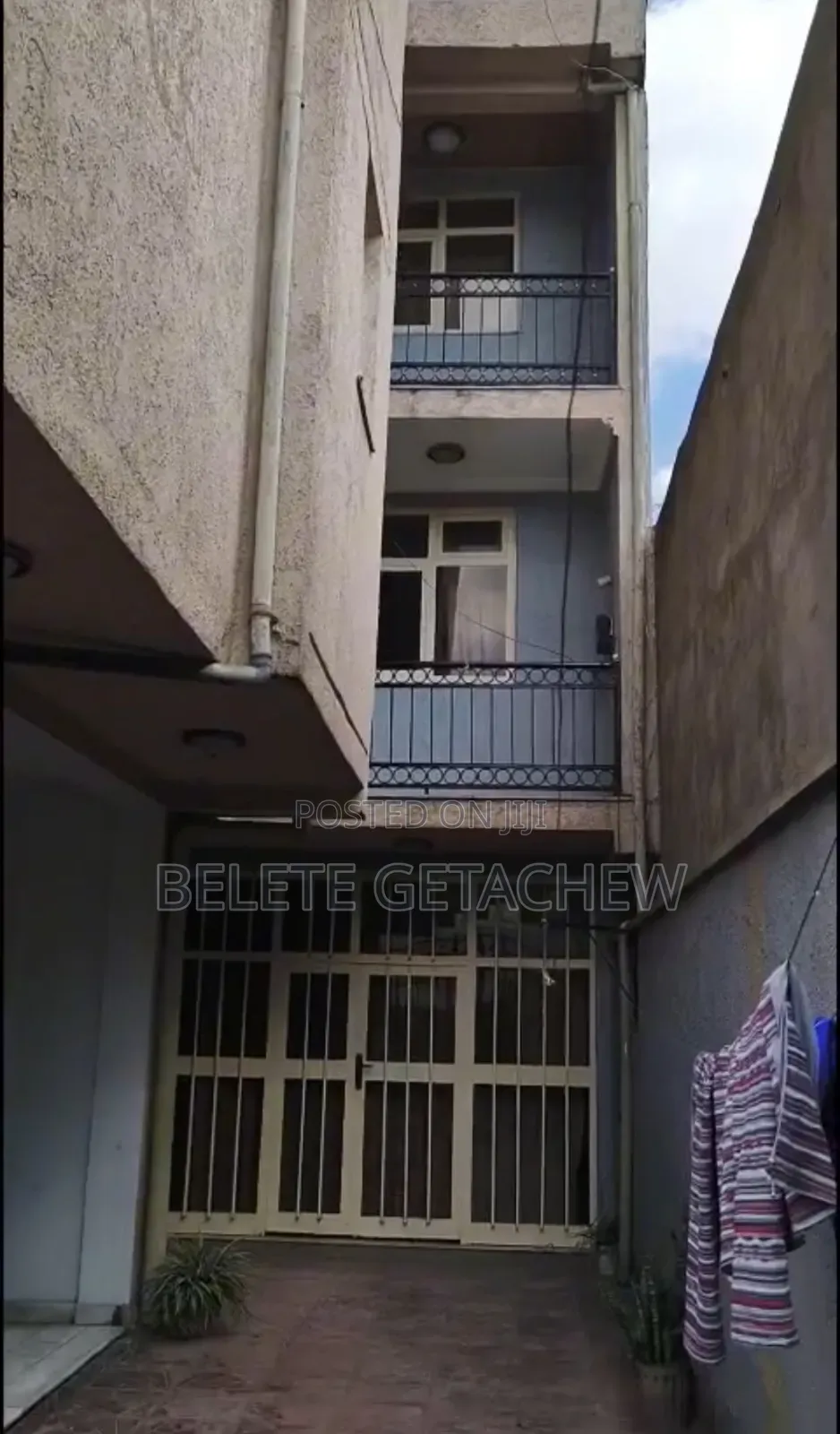 6bdrm House in Lebu, G+2 House For, Nifas Silk-Lafto for sale