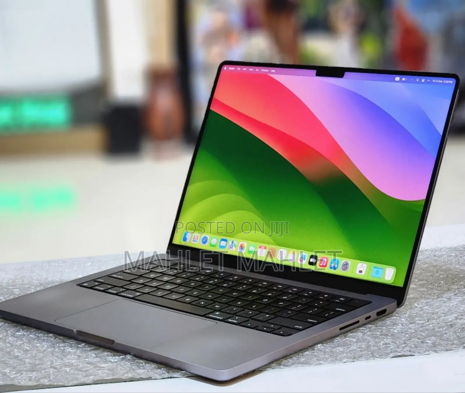 New Laptop Apple MacBook Pro M1 16GB Apple M1 Pro SSD 512GB