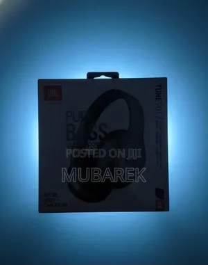 Modern Style JBL Tune 901