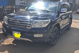 Toyota Land Cruiser 5.7 V8 2010 Black