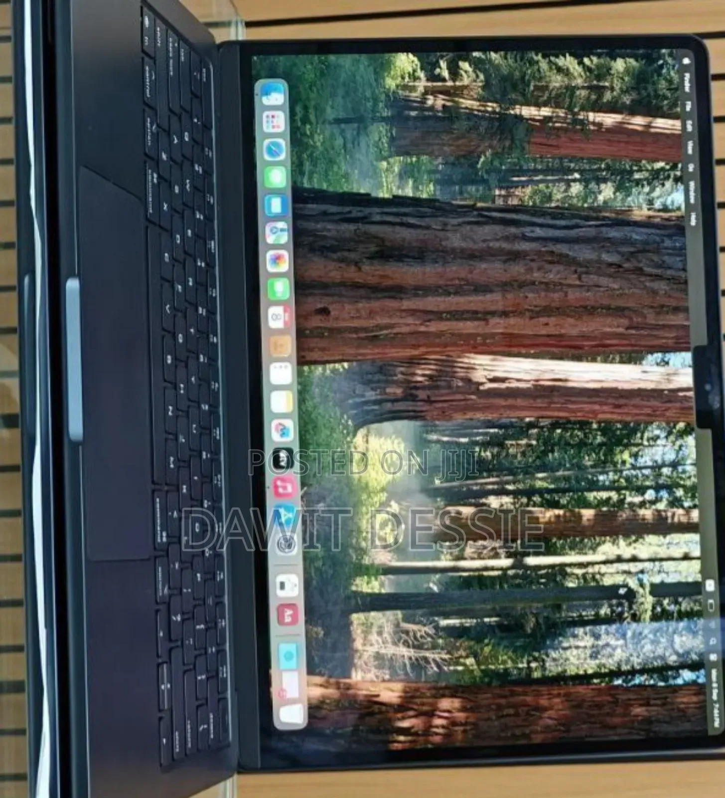 New Laptop Apple MacBook Air 2024 M3 13-Inch 8GB Apple M3 SSD 256GB