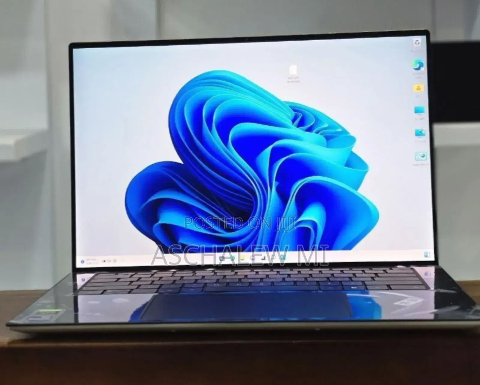 New Laptop Dell XPS 15 32GB Intel Core I9 SSD 1T