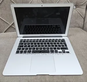 New Laptop Apple MacBook Air 2013 4GB Intel Core I5 SSD 256GB