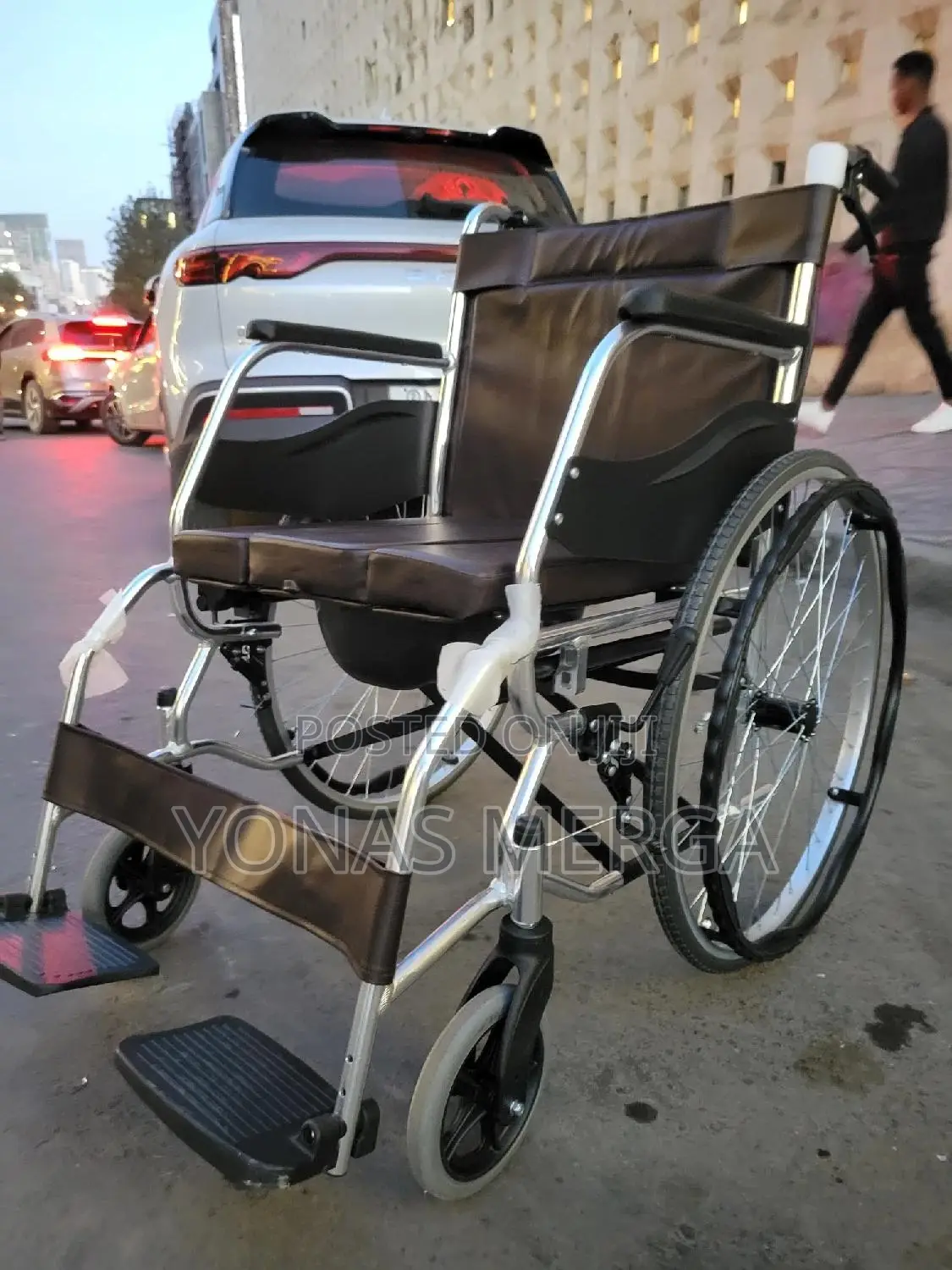 Toilet Wheelchair愛額commode Opening Wheelchair心岨wheelchair