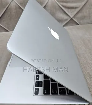New Laptop Apple MacBook Pro 2015 8GB Intel Core I5 SSD 128GB