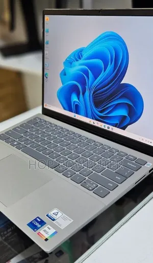 New Laptop Dell Inspiron 15 16GB Intel Core i7 SSD 512GB