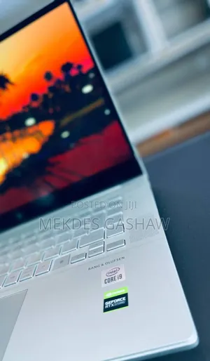 New Laptop HP Envy X360 16GB Intel Core I9 SSD 1T
