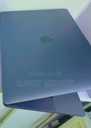 New Laptop Apple MacBook Pro 2017 16GB Intel Core I7 SSD 512GB