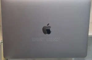 New Laptop Apple MacBook Pro 2020 8GB Intel Core I5 SSD 256GB