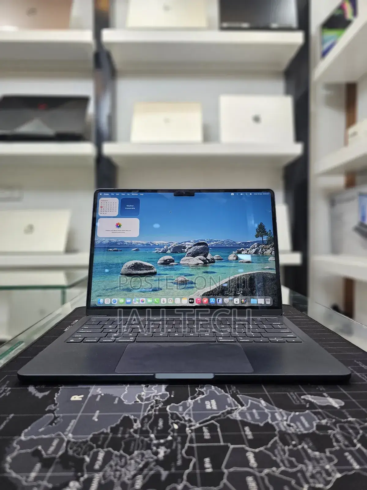 New Laptop Apple MacBook Air 2024 M3 13-Inch 8GB Apple M3 SSD 256GB