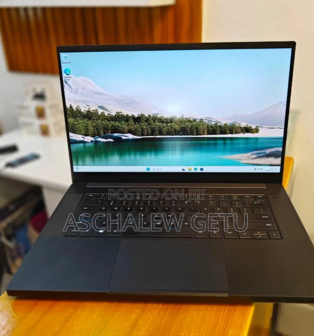 New Laptop Razer Blade 16GB Intel Core I7 SSD 512GB