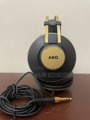 Akg Closed-back Studio Headset