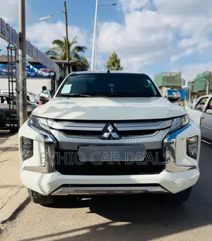 Mitsubishi L200 2022 White