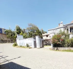 Megenagna -Signal, G+1 House for Sale 500sqm