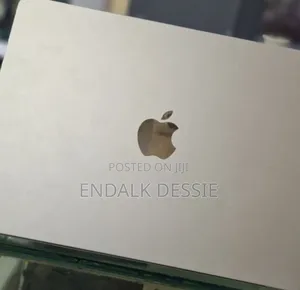 New Laptop Apple MacBook Air 2022 M2 8GB Apple M2 SSD 256GB