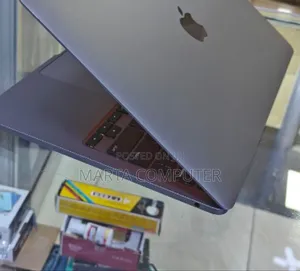 New Laptop Apple MacBook Pro 8GB Apple M2 SSD 256GB