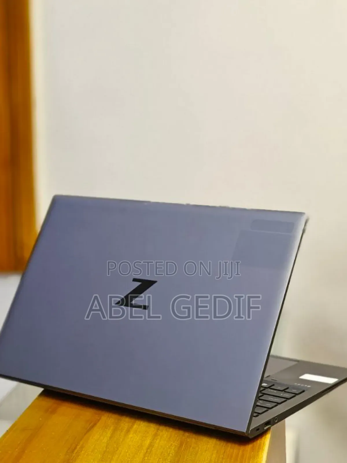 New Laptop HP ZBook Firefly 15 G7 16GB Intel Core I7 SSD 512GB