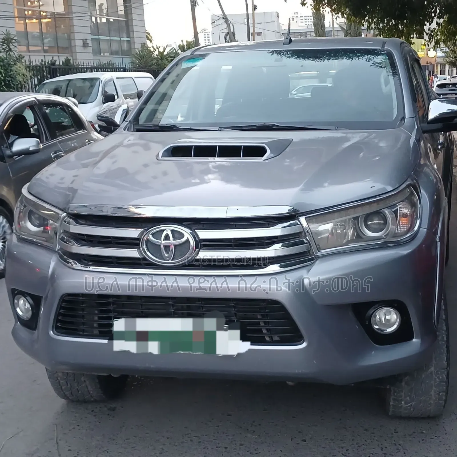 Toyota Hilux 2017 Gray