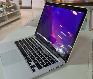 New Laptop Apple MacBook 2015 8GB Intel Core I5 SSD 256GB
