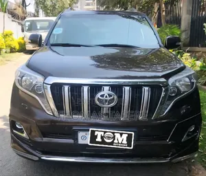 Toyota Land Cruiser 2017 Brown