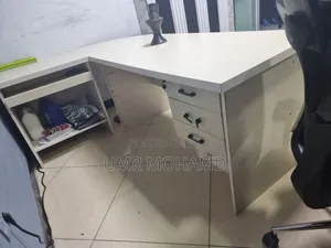 Office Table L Shape 1.20cm