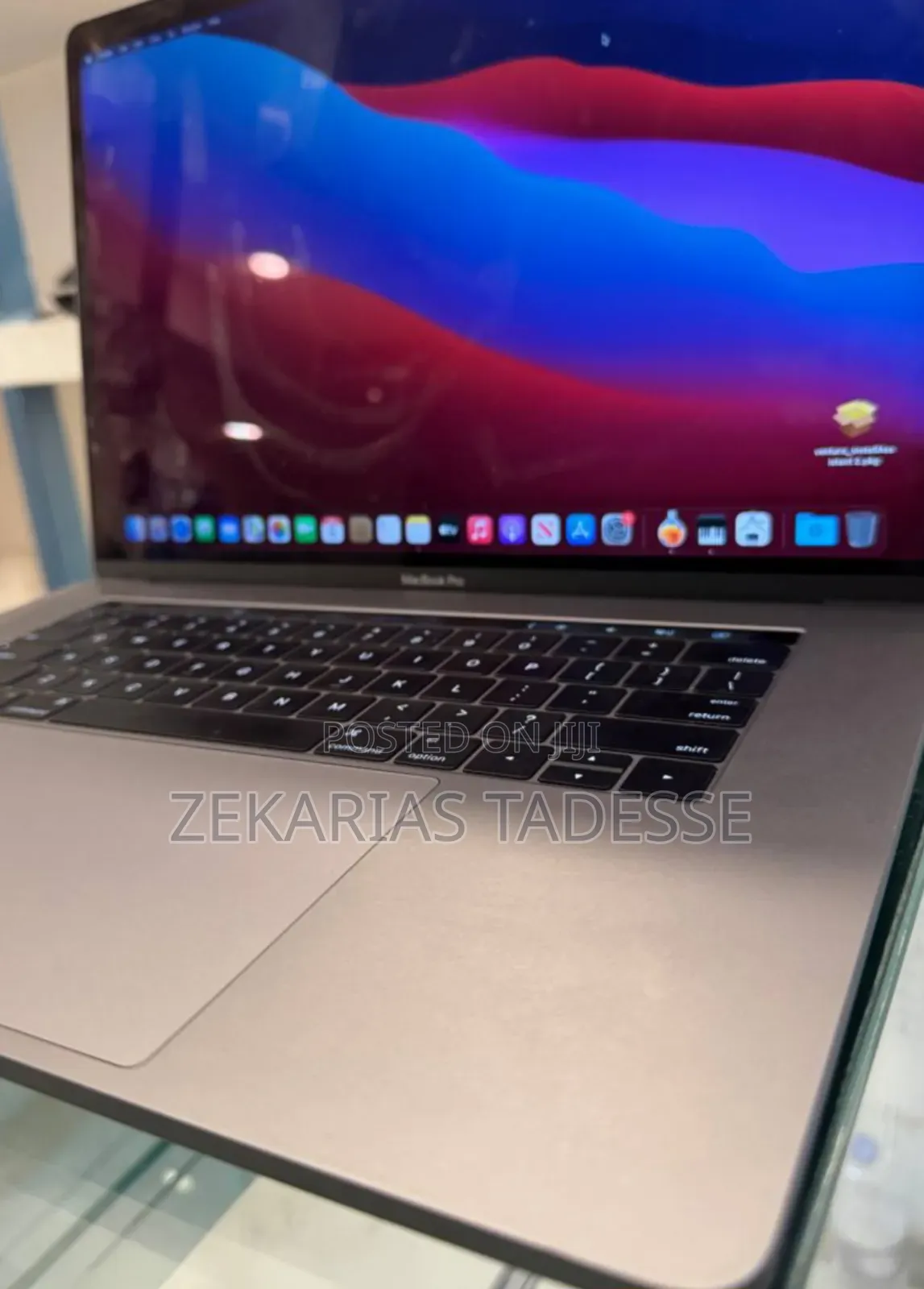 New Laptop Apple MacBook Pro 2019 16GB Intel Core I5 SSD 256GB