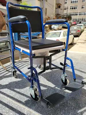 Toilet Chair丈义commode Chair safe Working Load: 150 Kg//Arm Pads