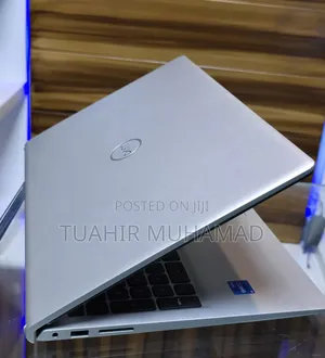 New Laptop Dell Inspiron 15 16GB Intel Core I7 SSD 512GB