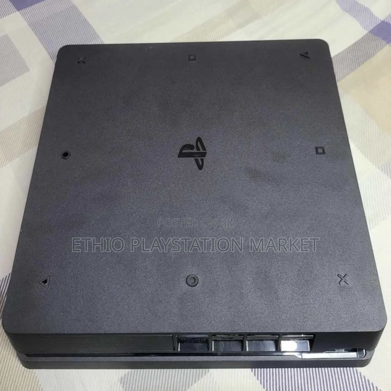 Playstation 4 Slim Game በነፃ
