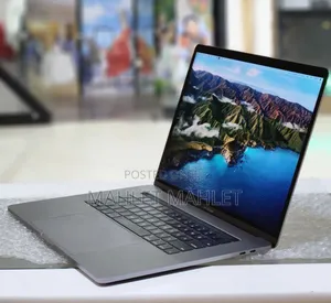New Laptop Apple MacBook Pro 16GB Intel Core I7 SSD 512GB