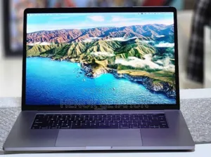 New Laptop Apple MacBook Pro 2017 16GB Intel Core I7 SSD 1T