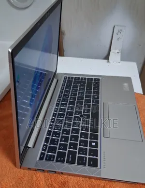 New Laptop HP EliteBook 840 G8 16GB Intel Core I5 SSD 512GB