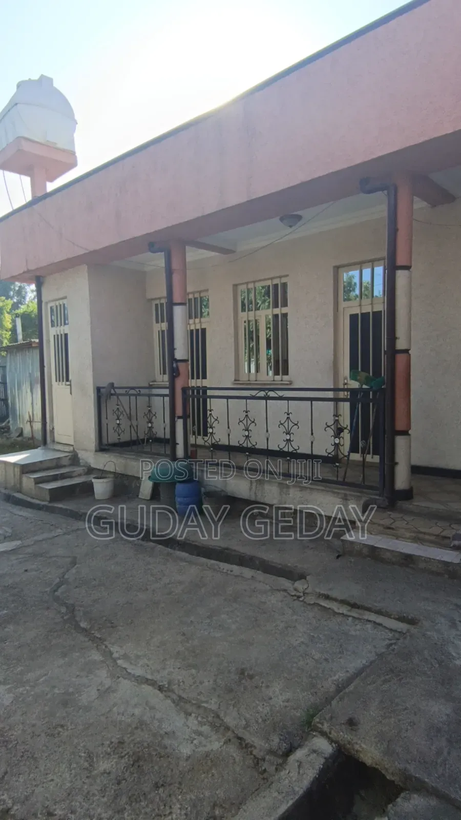 6bdrm Villa in Akaky Kaliti for sale