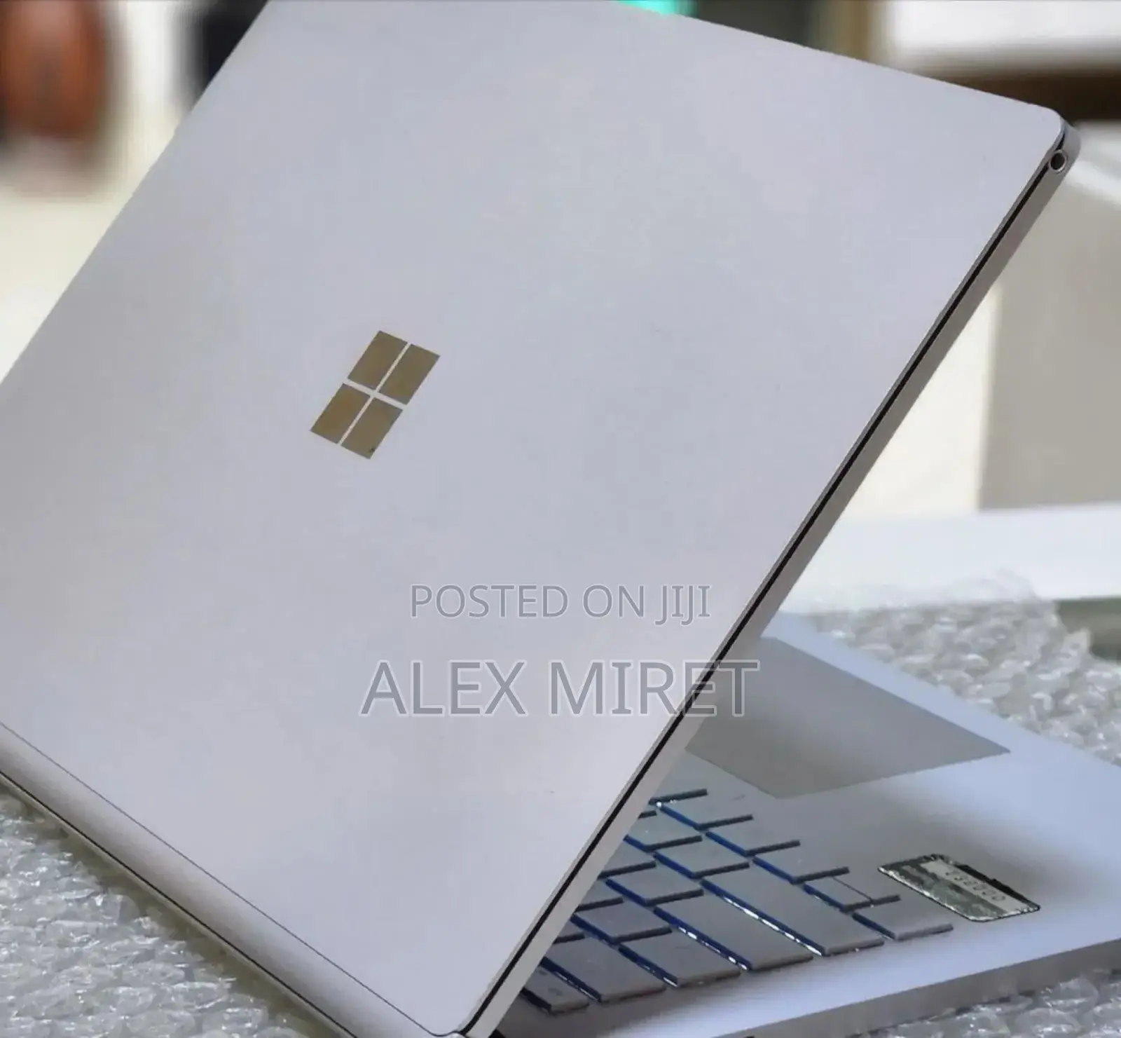 New Laptop Microsoft Surface Book 3 16GB Intel Core I7 SSD 256GB