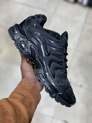 Nike Air Max Plus All Black