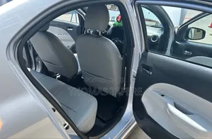 Mitsubishi Attrage 2023 Silver