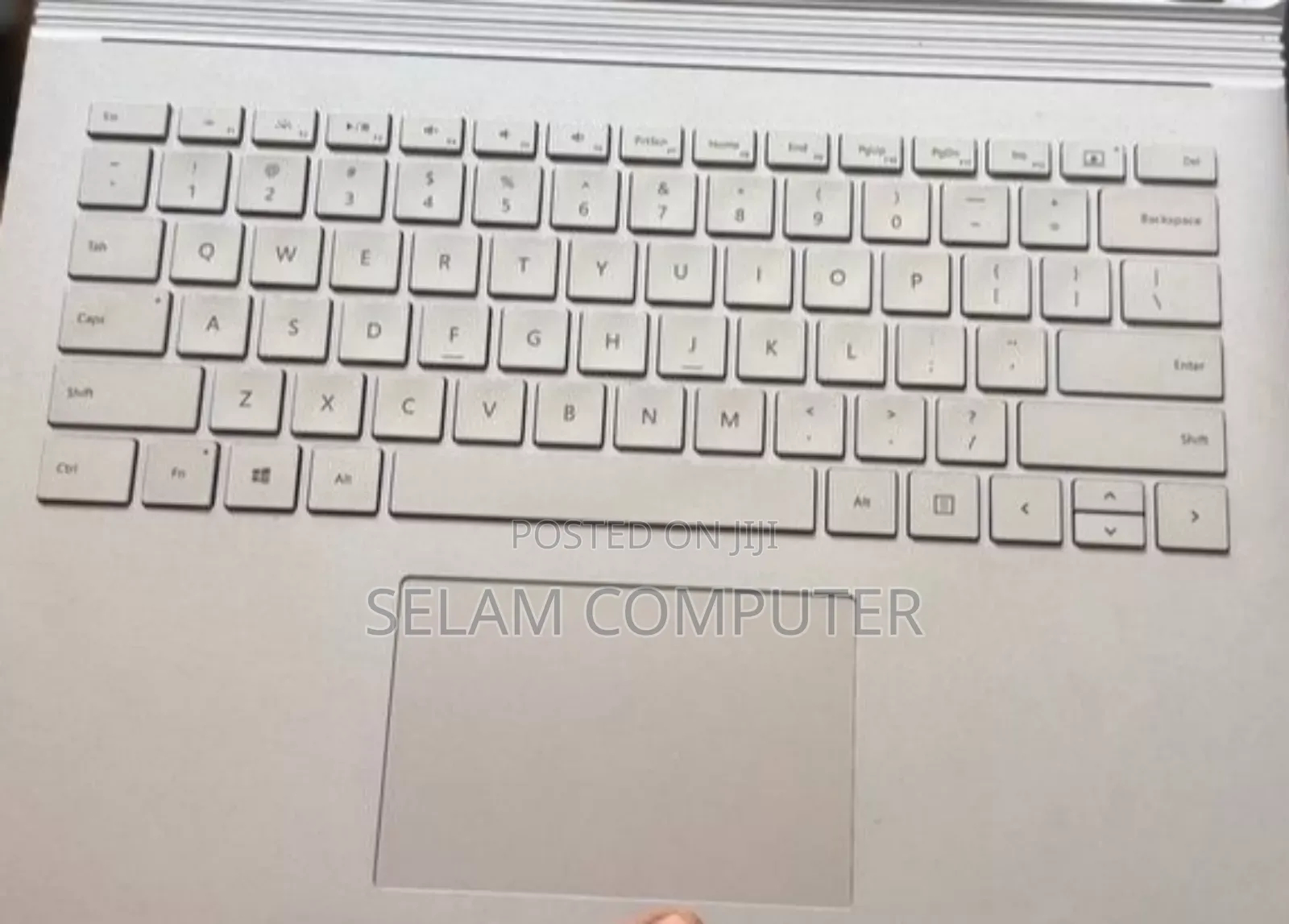 New Laptop Microsoft Surface Book 8GB Intel Core i5 SSD 256GB
