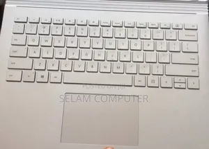 New Laptop Microsoft Surface Book 8GB Intel Core i5 SSD 256GB